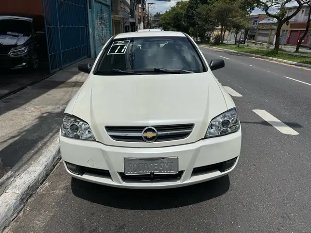 Carro Chevrolet Astra Hatch 2011 Advantage 2.0 (Flex)