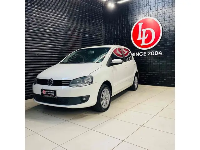 Carro Volkswagen Fox 2014 1.6 VHT (Flex)