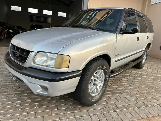 Carro Chevrolet Blazer 2000 4x2 2.2 MPFi