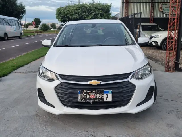 Carro Chevrolet Onix 2023 LT 1.0