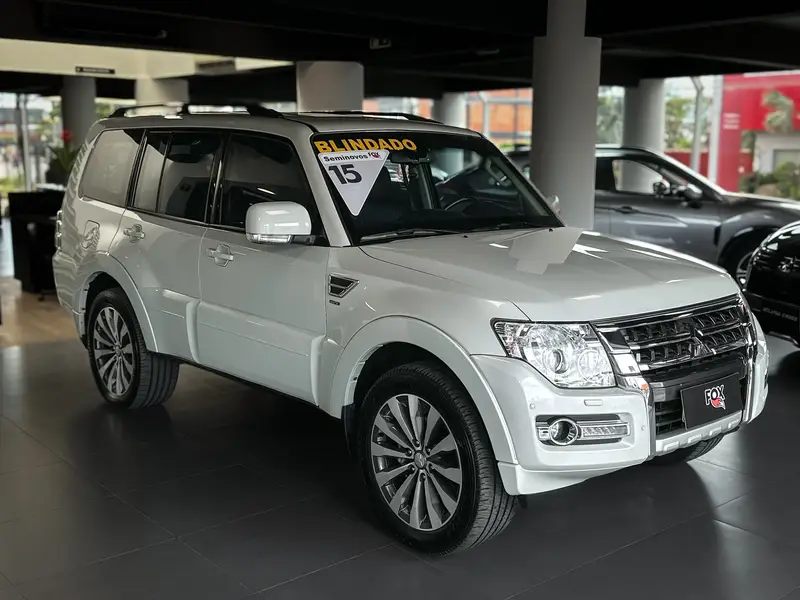 Mitsubishi Pajero Full 3.8 V6 5D HPE 4WD