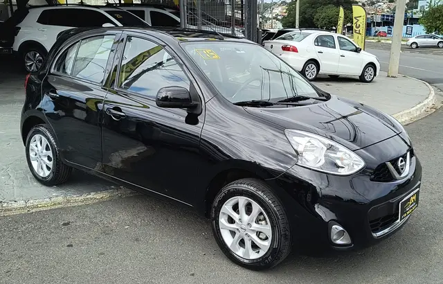 Carro Nissan March 2015 1.6 16V SV (Flex)