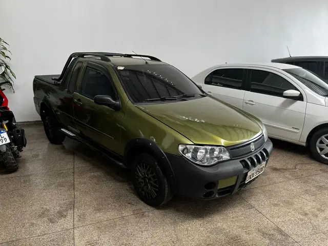 Carro Fiat Strada 2006 Adventure 1.8 8V (Flex) (Cabine Estendida)