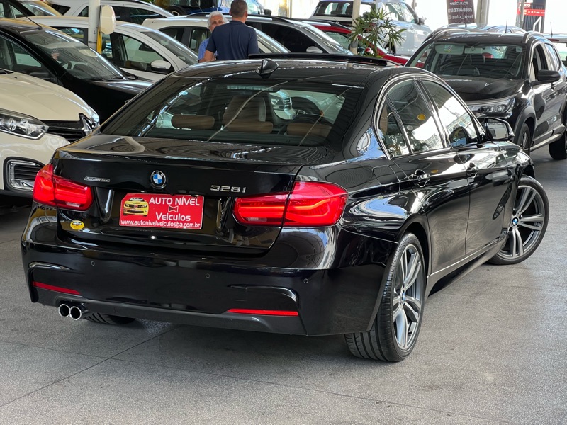 BMW 328i