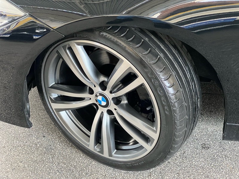 BMW 328i