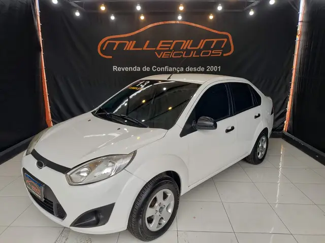 Carro Ford Fiesta Sedan 2013 1.0 (Flex)