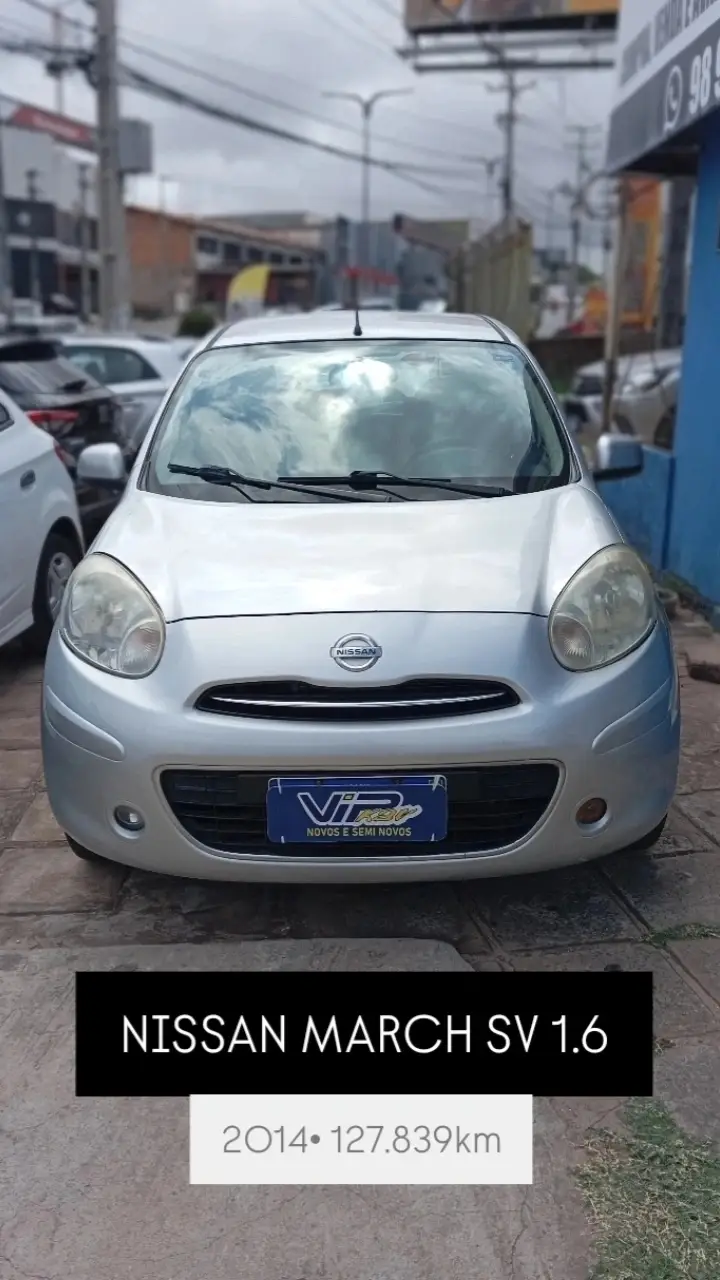 Nissan March 1.6 16V SV (Flex)