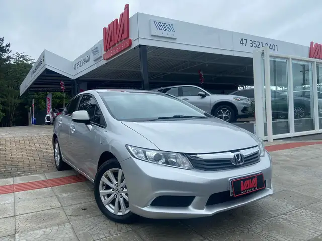 Carro Honda Civic 2014 New  LXS 1.8 16V i-VTEC (Flex)