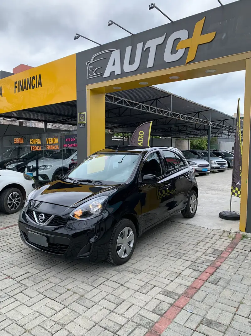Nissan March 1.0 12V S (Flex)