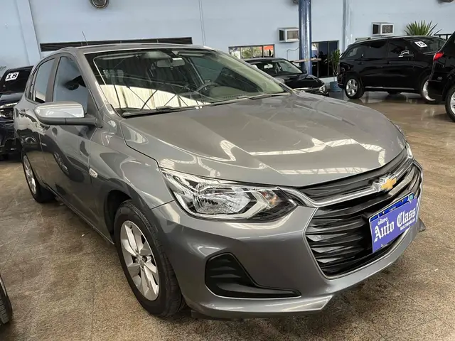 Carro Chevrolet Onix 2023 LT 1.0