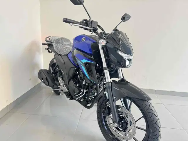 Moto Yamaha Fazer FZ15 2024 ABS