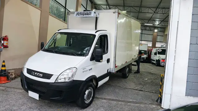 Carro Iveco Daily Chassi 2019 35S14 2p (dies.)(E5) - D