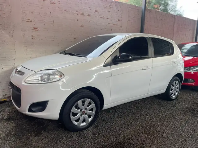Carro Fiat Palio 2013 Attractive 1.4 8V (Flex)