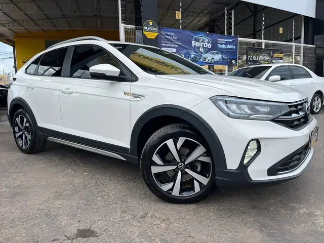Carro Volkswagen Nivus 2023 Highline 200 TSI
