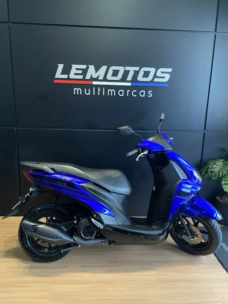 Yamaha Fluo ABS