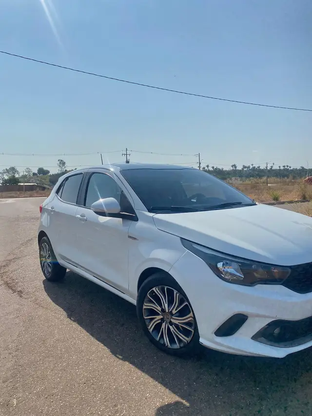 Carro Fiat Argo 2018 Precision 1.8 E.Torq AT6 (Flex)