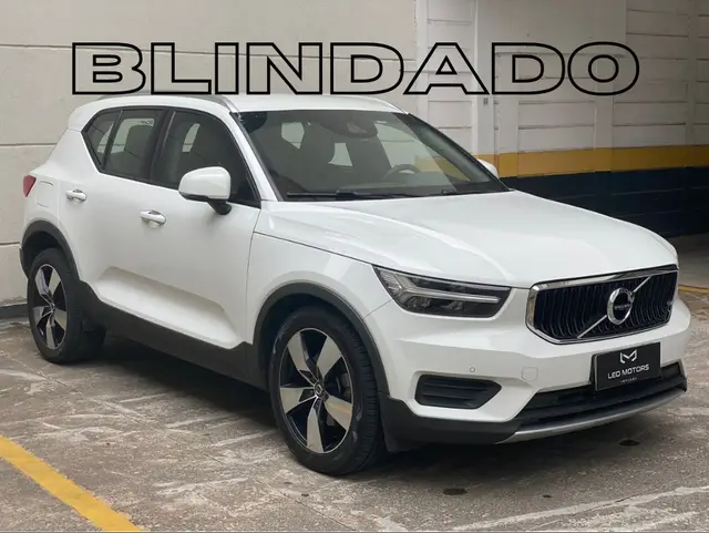 Carro Volvo XC40 2020 2.0 T5 Momentum AWD