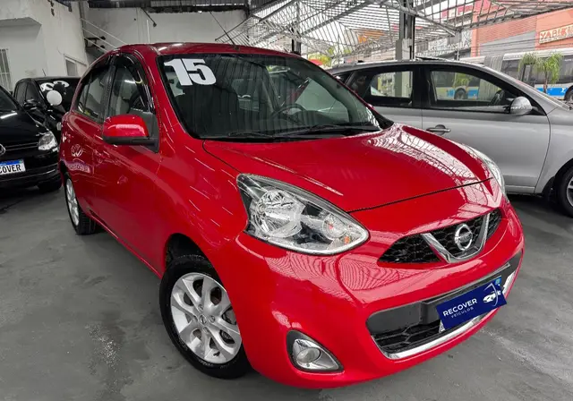 Carro Nissan March 2015 1.6 16V SV (Flex)