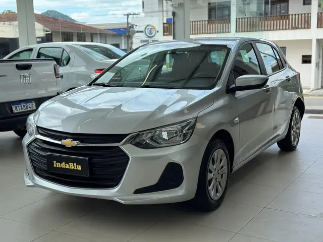 Carro Chevrolet Onix 2023 LT 1.0