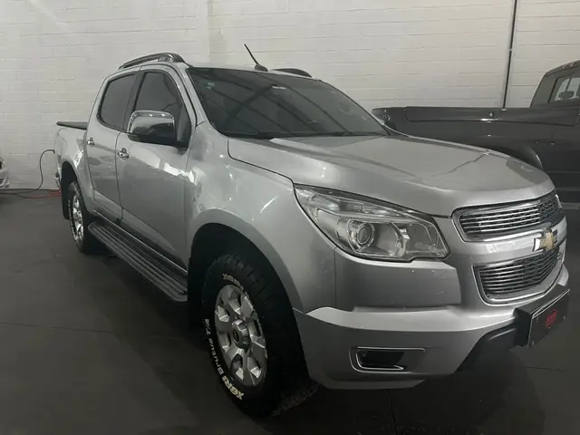 Carro Chevrolet S10 Cabine Dupla 2014 S10 2.8 CTDi 4x2 LTZ (Cab Dupla) (Aut)