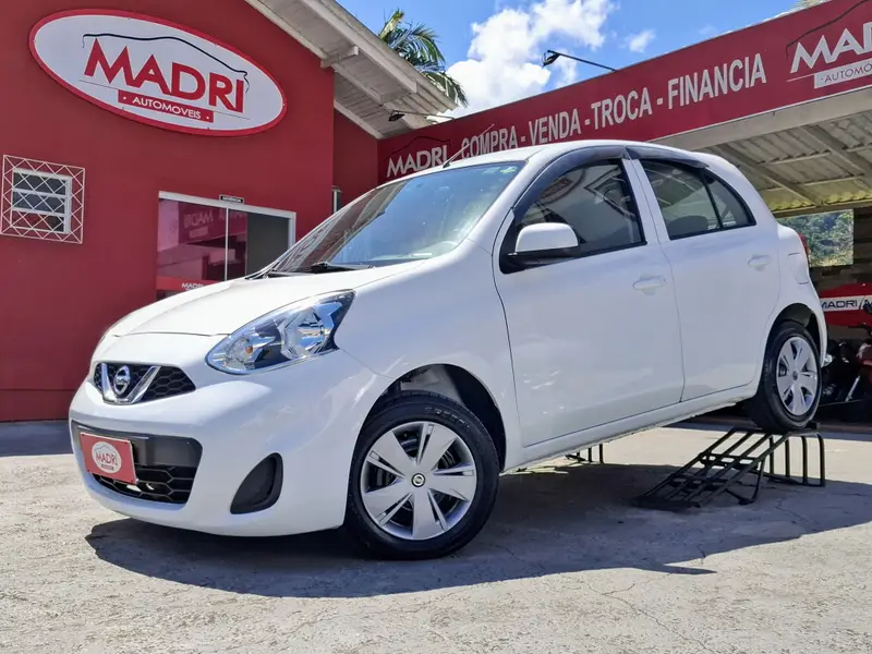 Nissan March 1.0 12V S (Flex)