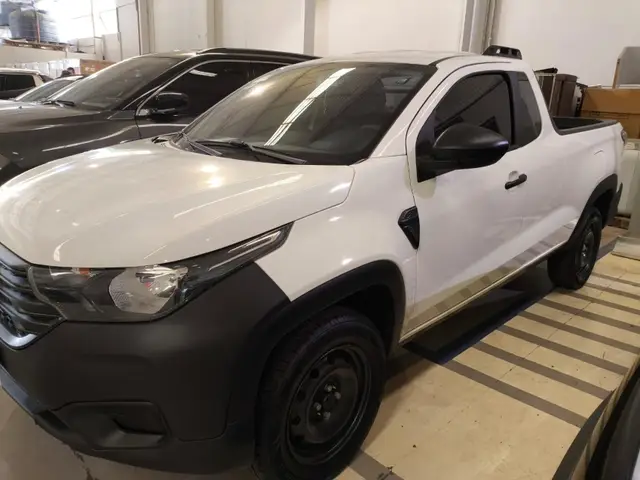 Carro Fiat Strada 2024 Endurance 1.3 Flex 8V CS