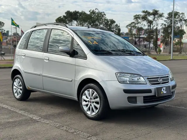 Carro Fiat Idea 2009 ELX 1.4 (Flex)