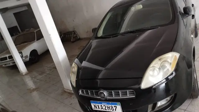 Carro Fiat Bravo 2011 Essence 1.8 16V Dualogic (Flex)