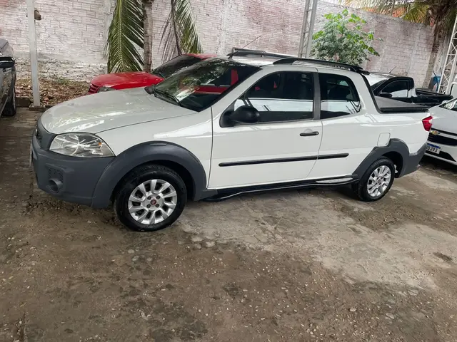 Carro Fiat Strada 2015 Working 1.4 (Flex) (Cabine Dupla)