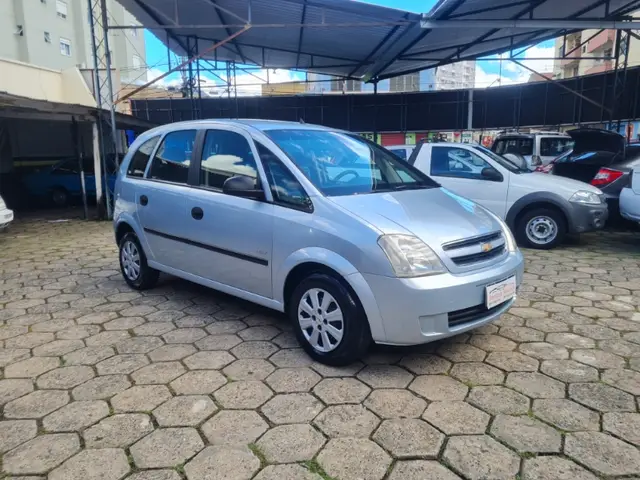 Carro Chevrolet Meriva 2011 Joy 1.4 (Flex)