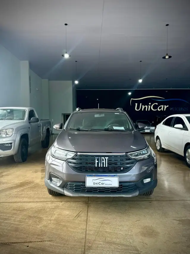 Carro Fiat Strada 2021 Volcano 1.3 CD (Flex)