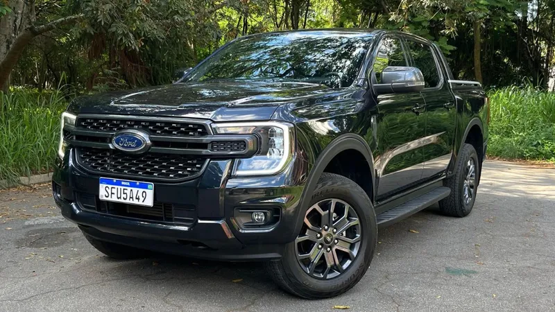Ford Ranger Black: como é a vida de uma picape média na cidade