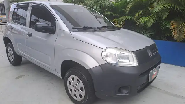 Carro Fiat Uno 2012 Vivace Celeb. 1.0 8V (Flex) 4p