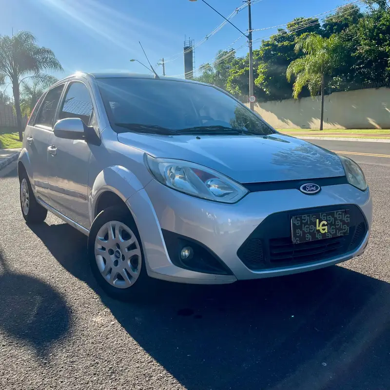 Ford Fiesta Hatch 1.6 (Flex)