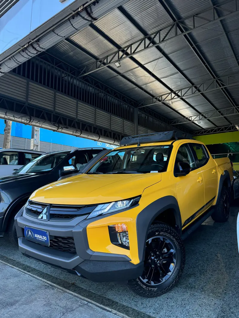 Mitsubishi L200 Triton Savana 2.4 Turbo