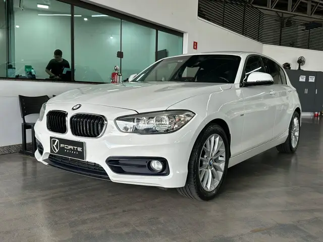 Carro BMW 120i 2016 120i Sport ActiveFlex