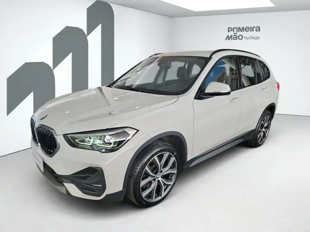 Carro BMW X1 2022 sDrive20i 2.0 Turbo (Aut.)