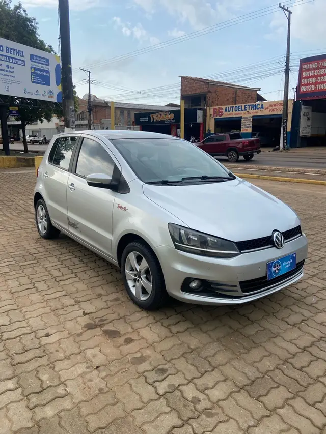 Carro Volkswagen Fox 2016 1.6 MSI Rock in Rio (Flex)