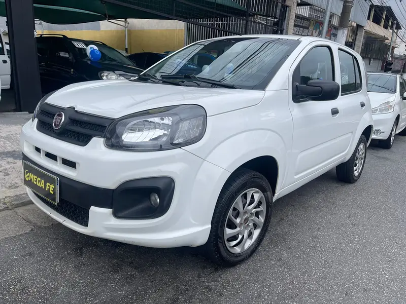 Fiat Uno Attractive 1.0 8V (Flex) 4p