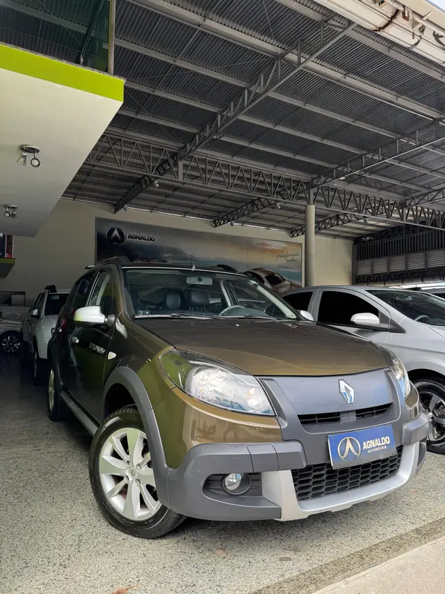 Carro Renault Sandero Stepway 2013 1.6 16V Hi-Flex (aut)