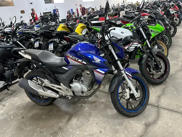 Moto Honda CB 250F Twister 2022 ABS