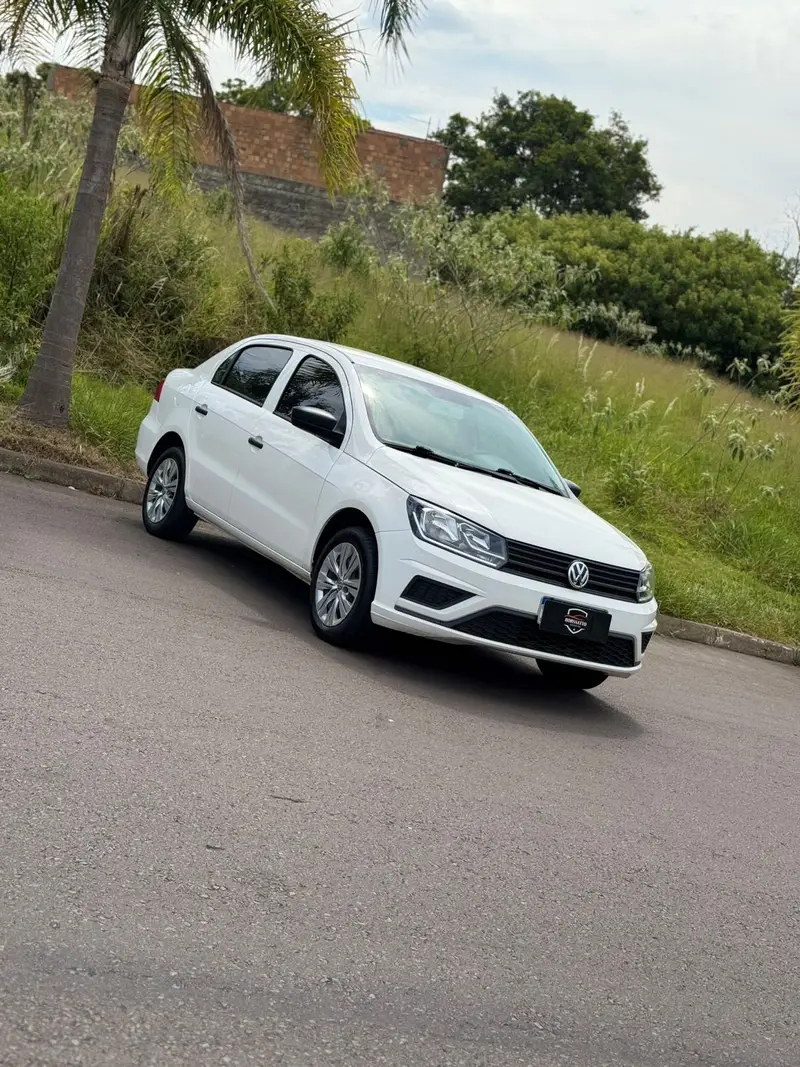 Volkswagen Voyage 1.0 MPI (Flex)