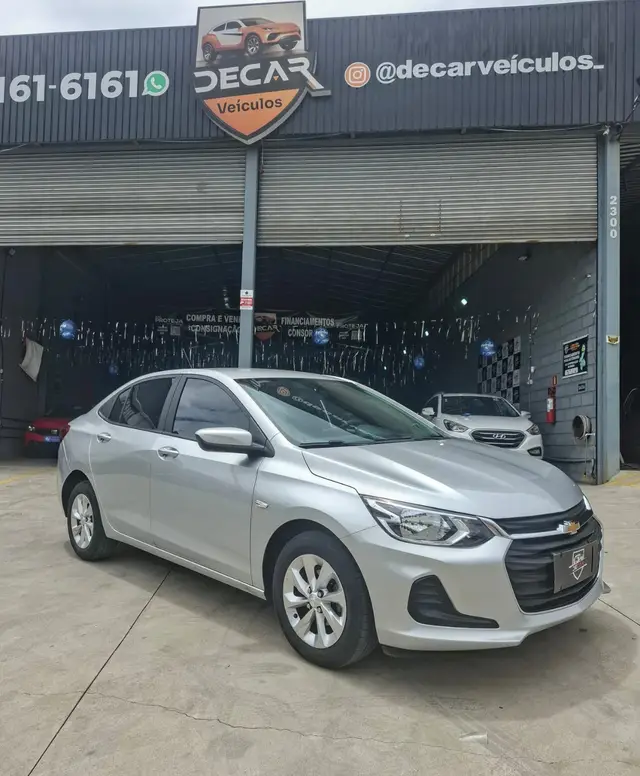 Carro Chevrolet Onix Plus 2023 LT 1.0 Turbo (Aut.)