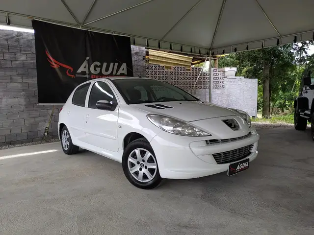 Carro Peugeot 207 2012 Hatch XR 1.4 8V (flex) 2p