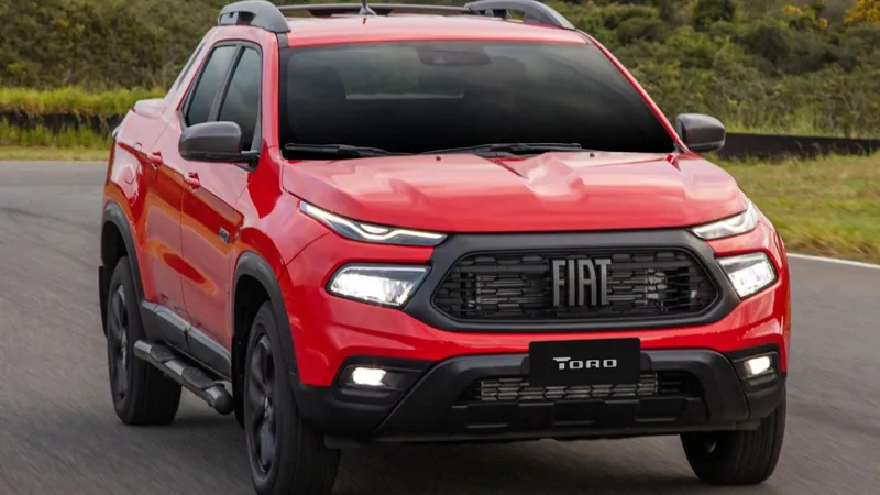 Fiat Toro e Fastback perdem potência para seguir nas lojas em 2025
