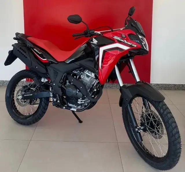 Moto Honda XRE Sahara 300 2025 Rally