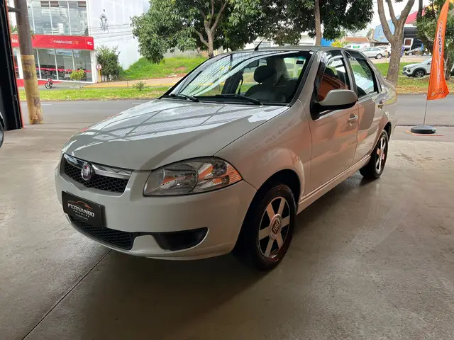 Carro Fiat Siena 2015 EL 1.0 8V (Flex)