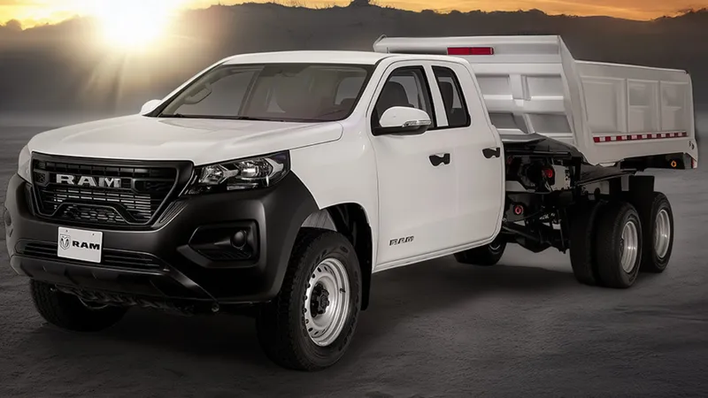 Fiat Titano mexicana tem rodado duplo, caçamba basculante e leva 1.200 kg