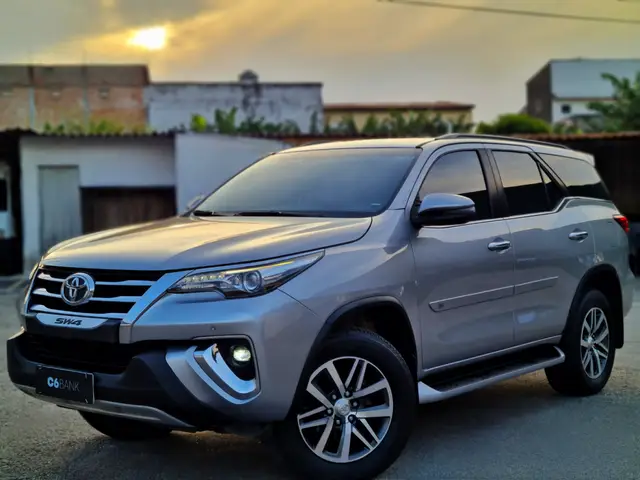 Carro Toyota SW4 2020 2.8 TDI SRX 7L 4x4 (Aut) (Diesel)
