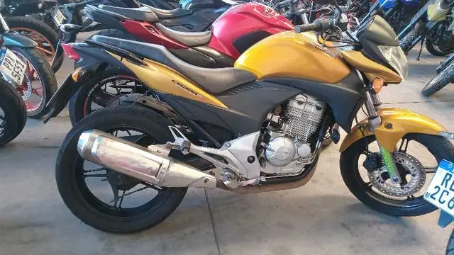 Carro Honda CB 300R 2010 (ABS)